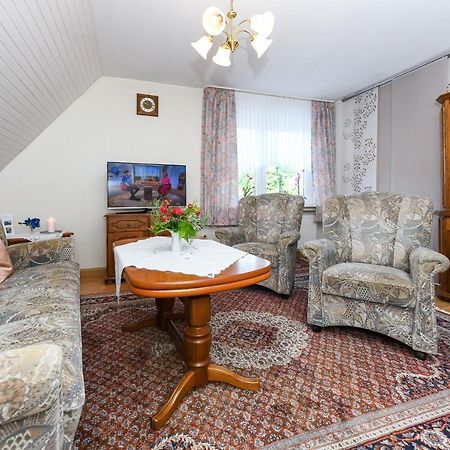 Ferienwohnung Im Haus Weinstock إِزينتْس المظهر الخارجي الصورة
