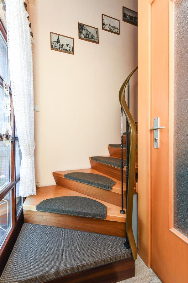 Ferienwohnung Im Haus Weinstock إِزينتْس المظهر الخارجي الصورة