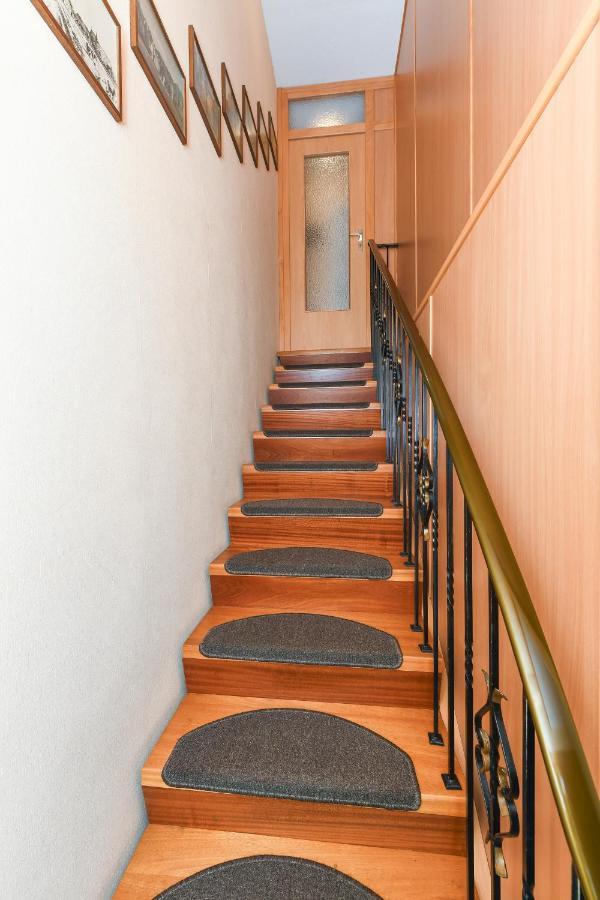 Ferienwohnung Im Haus Weinstock إِزينتْس المظهر الخارجي الصورة